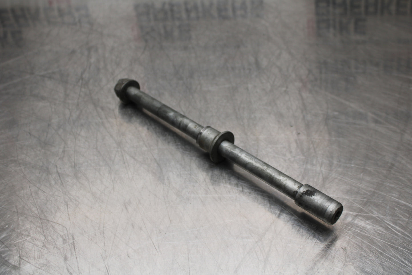 08 MOTO GUZZI BREVA 750 REAR AXLE BACK WHEEL RIM PIVOT BOLT AXEL BB154