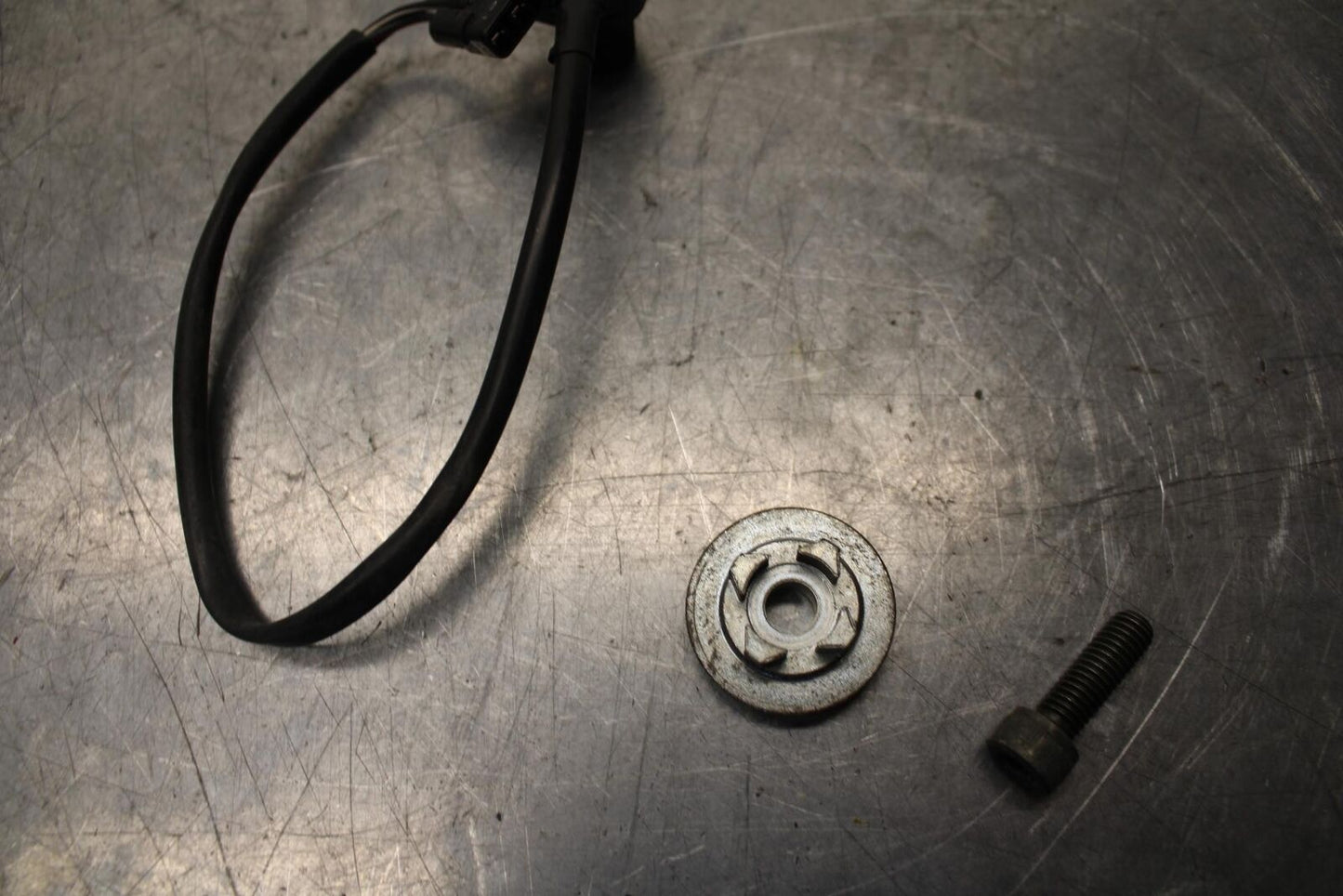 01 SUZUKI GSXR1000 SPEED SPEEDOMETER SENSOR 34990-35F00 BB100