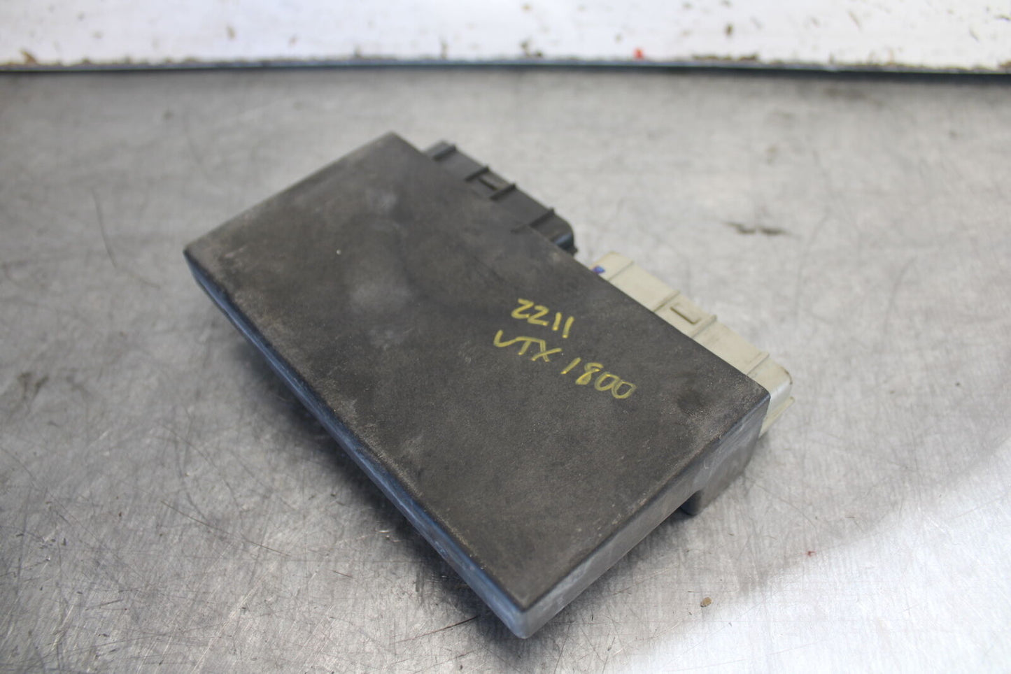 02-04 HONDA VTX1800S ECU COMPUTER CONTROLLER UNIT BLACK BOX ECM CDI BB712