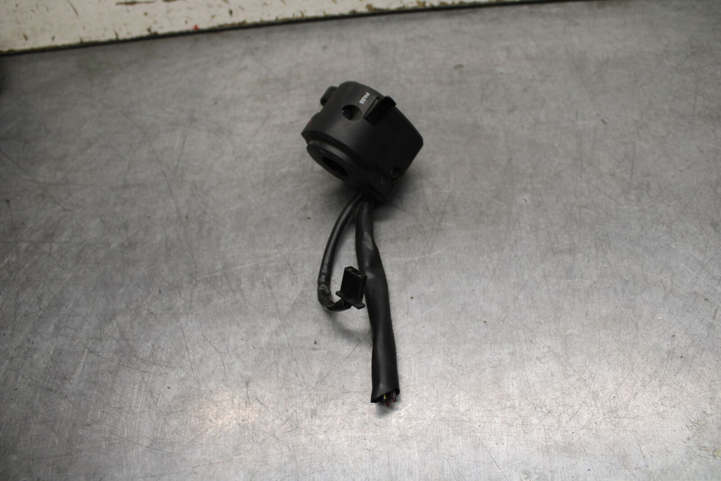 24 KAWASAKI NINJA 500 ABS LEFT CLIP ON HANDLE HORN SIGNALS SWITCH SWITCHES BB730