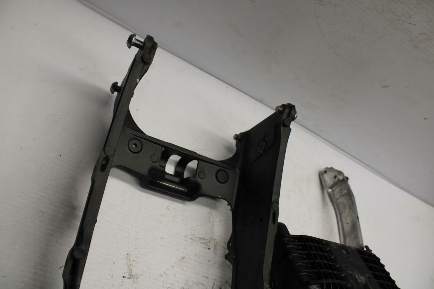 13-18 KAWASAKI NINJA ZX6R REAR BACK TAIL SUBFRAME SUB FRAME 32160-0398 BB240