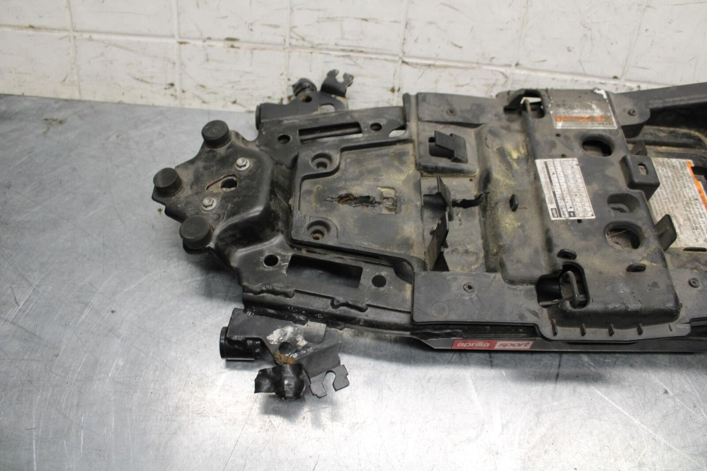 2008 Aprilia Shiver 750 SL750 REAR BACK TAIL SUBFRAME SUB FRAME BB551