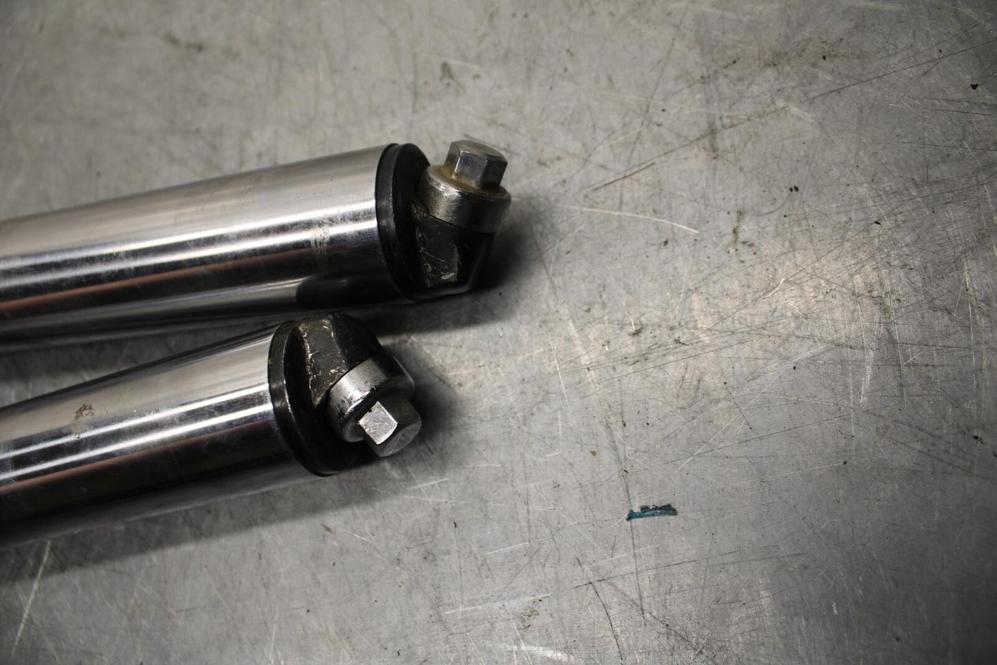 1982 Suzuki GS1100GL FRONT FORKS SHOCK SUSPENSION SET PAIR BB30