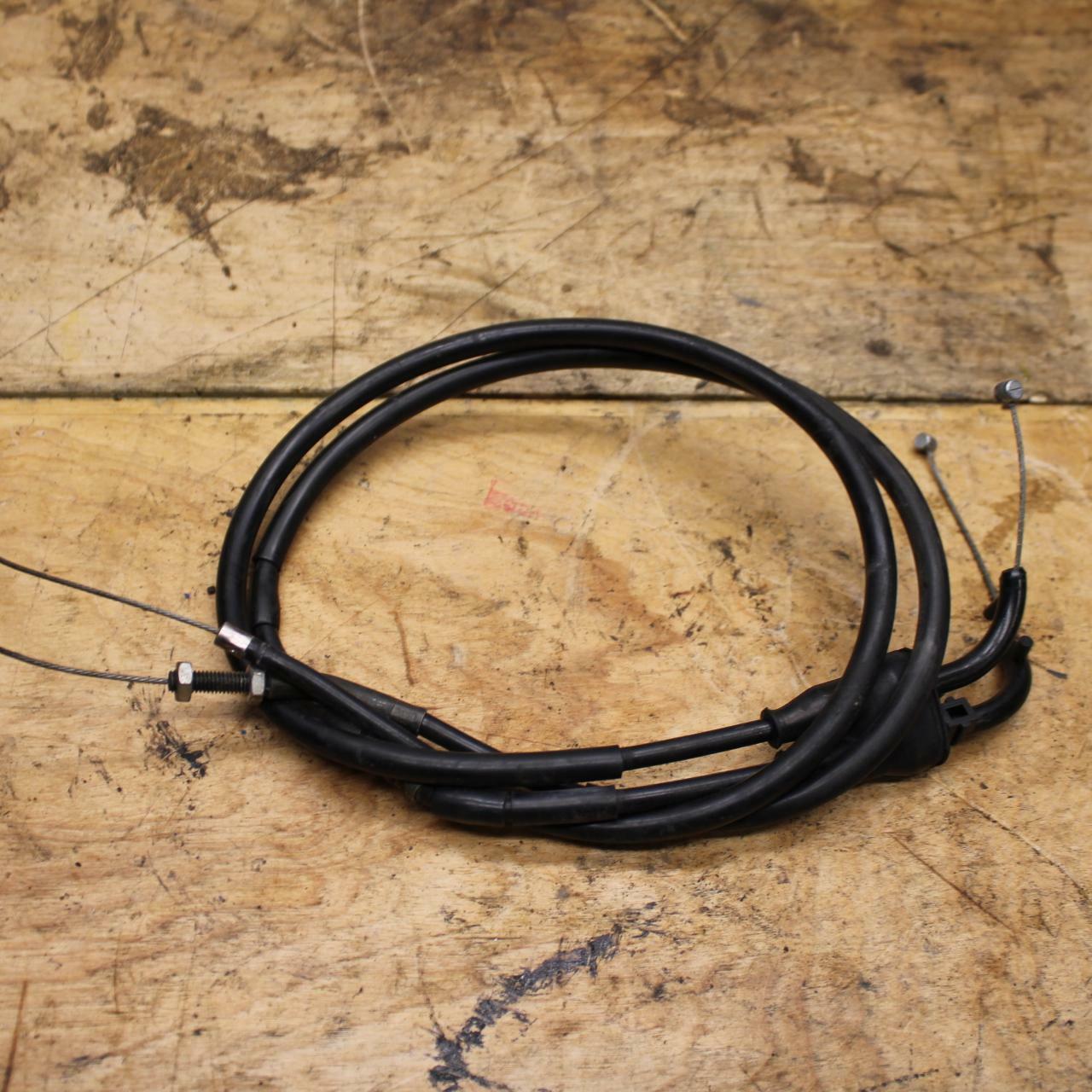 91-93 YAMAHA FZR1000 THROTTLE CABLES LINES BB339