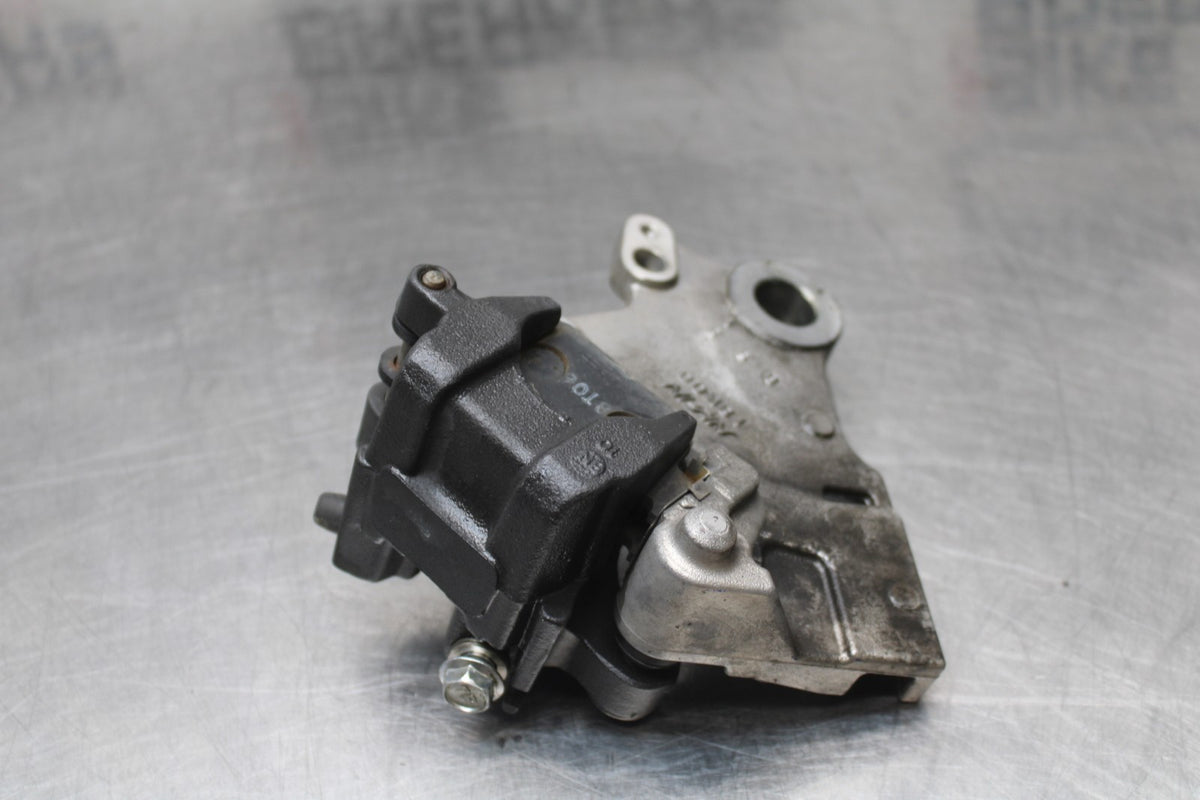 17-24 SUZUKI SV650 REAR BACK BRAKE CALIPER W MOUNT BRACKET BB829