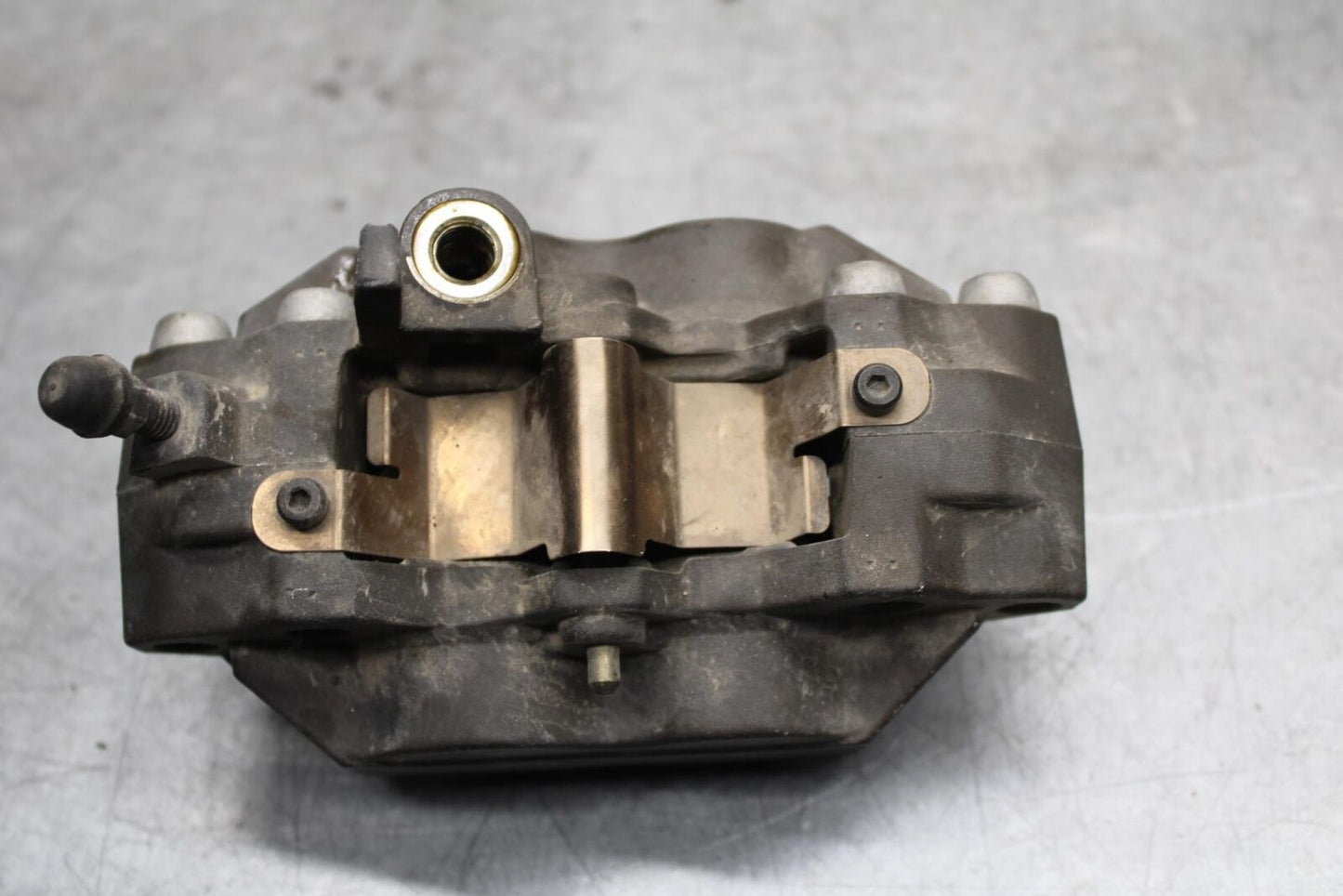2001 Suzuki GSXR600 RIGHT LEFT FRONT BRAKE CALIPER SET PAIR CALIPERS BB59
