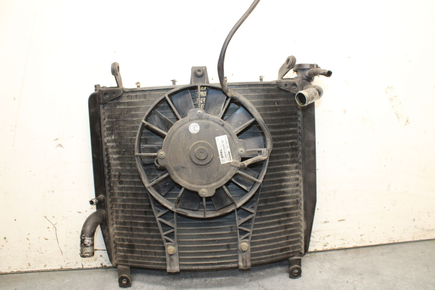 03-04 TRIUMPH DAYTONA 600 ENGINE RADIATOR MOTOR COOLER COOLING RADIATER BB745