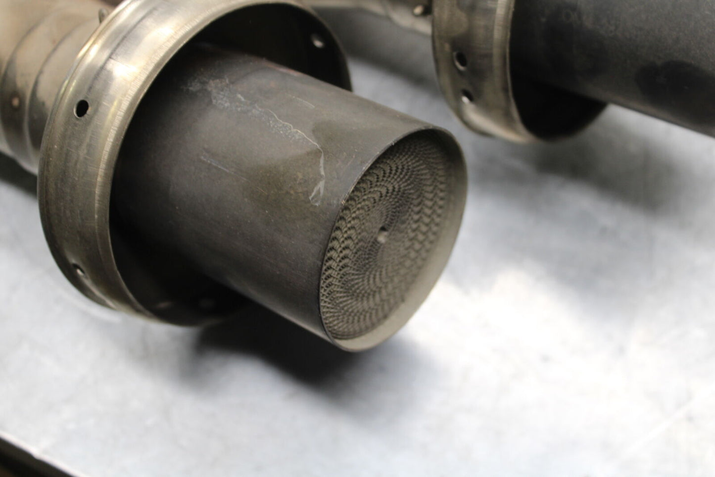 09-11 DUCATI STREETFIGHTER 1098 FULL EXHAUST SYSTEM HEADERS PIPE MUFFLER BB705