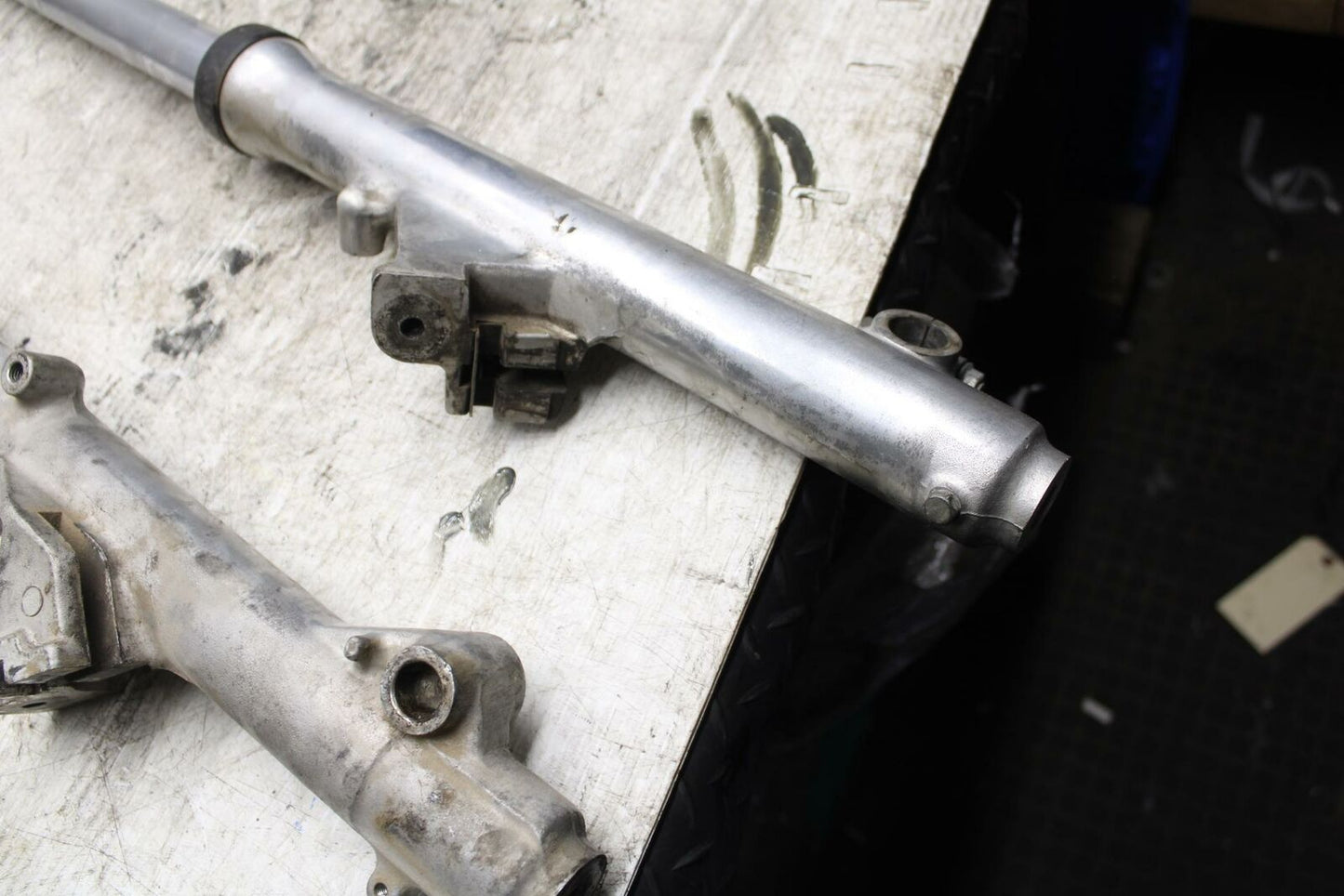 80-81 YAMAHA XS1100 SPECIAL FRONT FORKS SHOCK SUSPENSION SET PAIR BB377