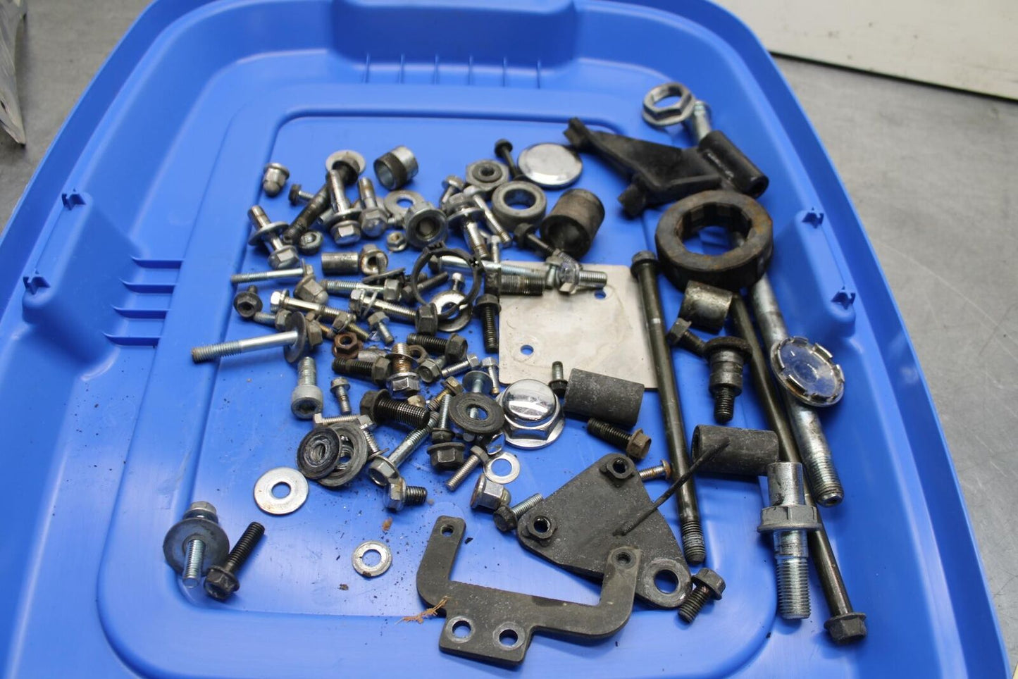 97-03 HONDA SHADOW ACE 750 VT750C MISC MOUNTING BOLTS HARDWARE MOTOR BB618