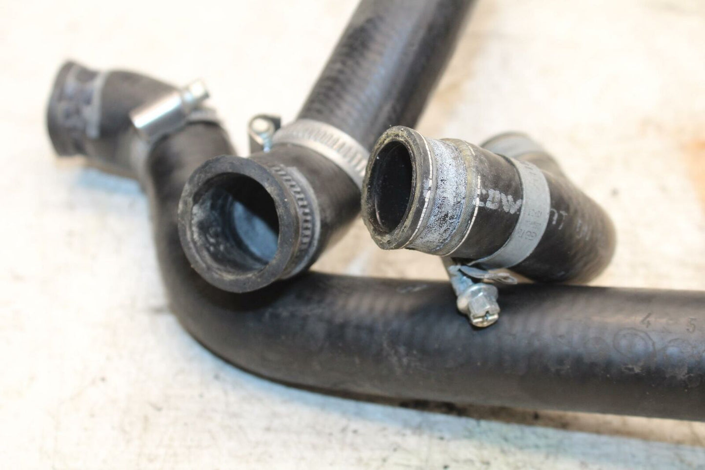 08-10 DUCATI 848 RADIATOR HOSES ENGINE COOLANT WATER PIPES HOSE KIT SET BB369