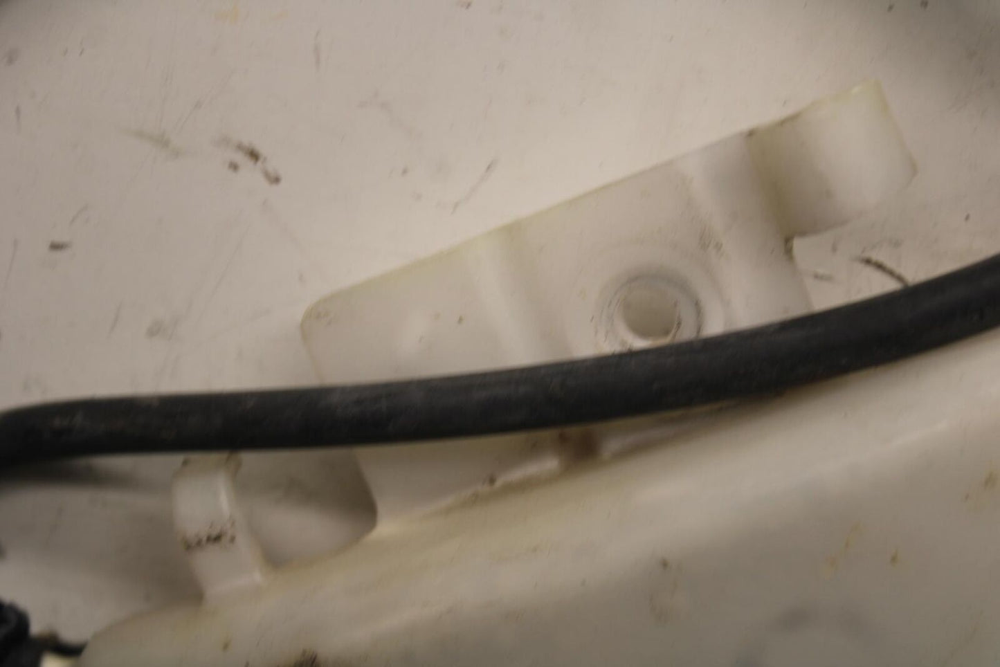 2011 Suzuki GSXR600 COOLANT WATER TANK RESERVOIR BOTTLE BB94