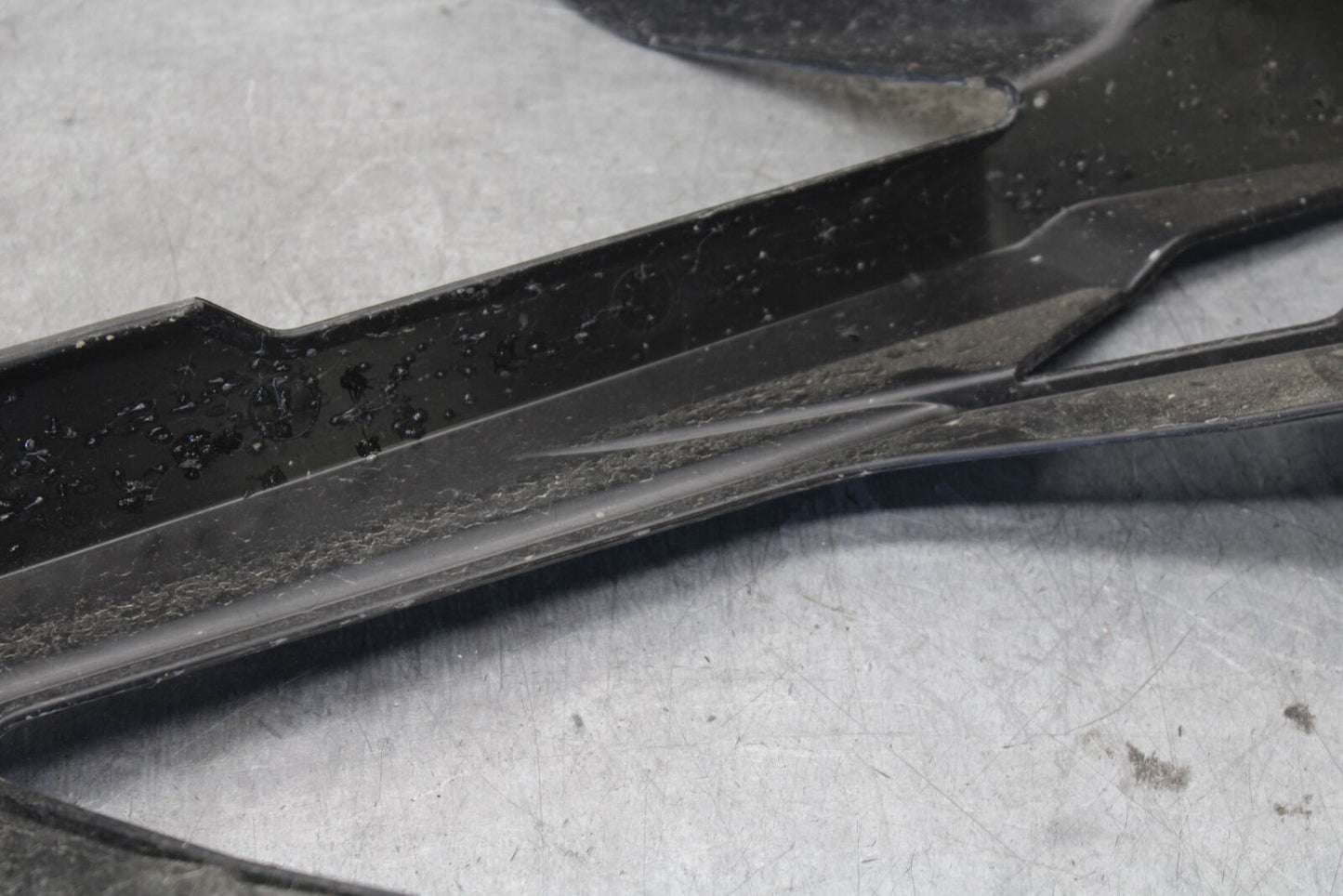 18-23 KAWASAKI NINJA 400 REAR BACK DRIVE CHAIN GUARD COVER SHIELD BB660