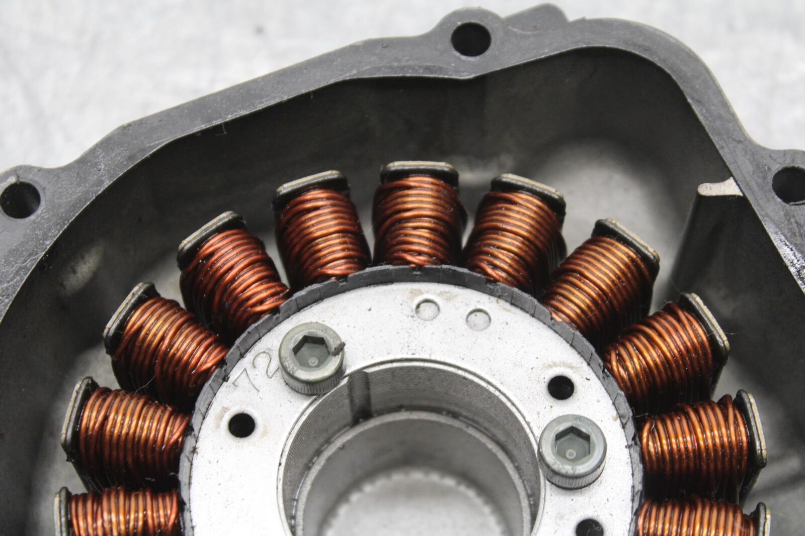 01-03 SUZUKI GSXR600 STATOR GENERATOR ALTERNATOR MAGNETO 31401-35F00 BB633