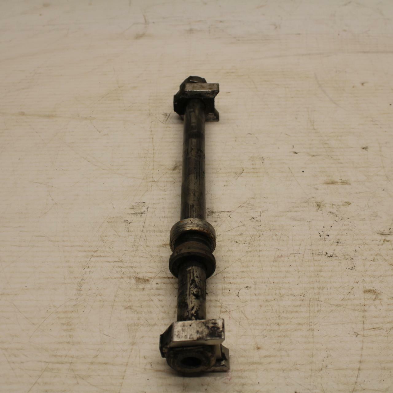 07-16 TRIUMPH STREET TRIPLE REAR AXLE BACK WHEEL RIM PIVOT BOLT AXEL BB356