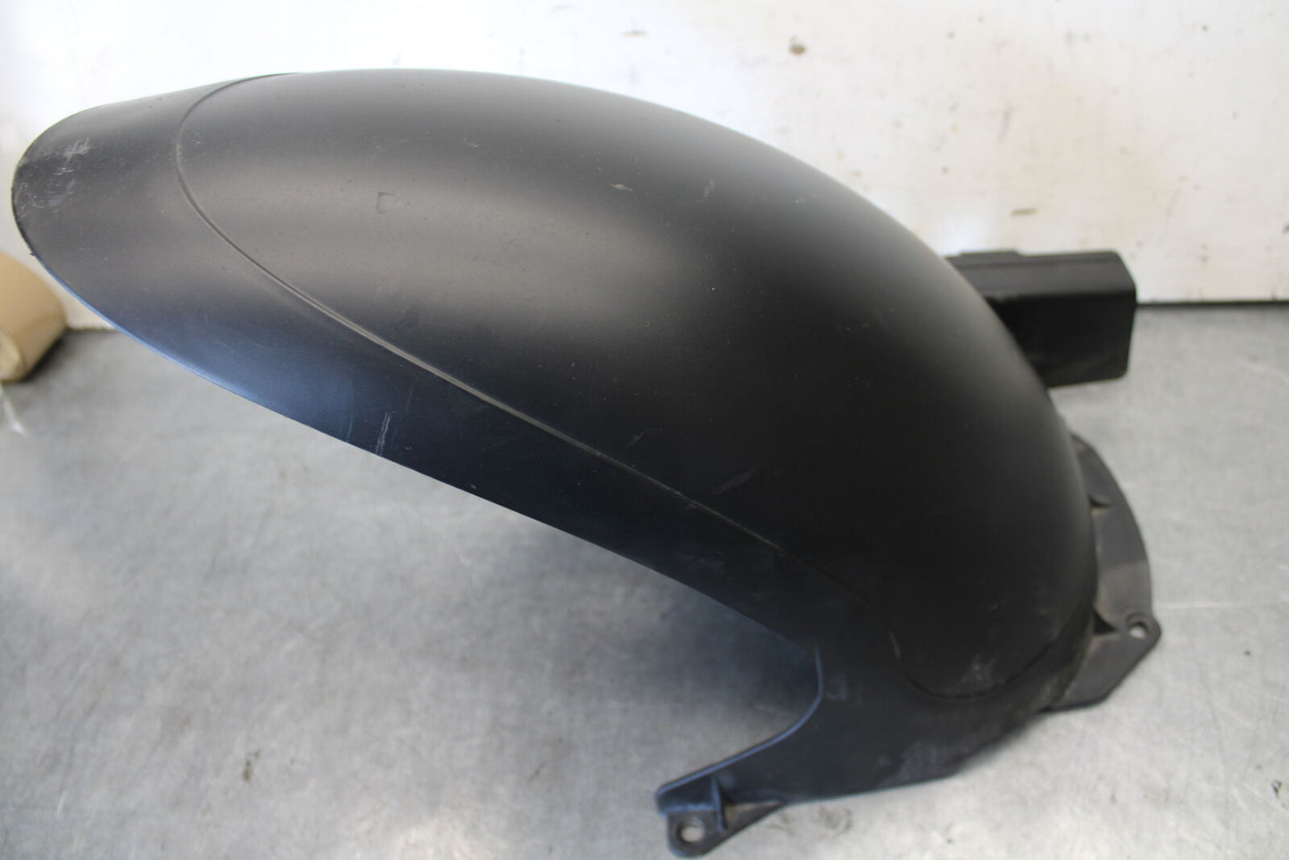 06-07 DUCATI MONSTER 695 REAR BACK FENDER MUD GUARD 56510301A BB674