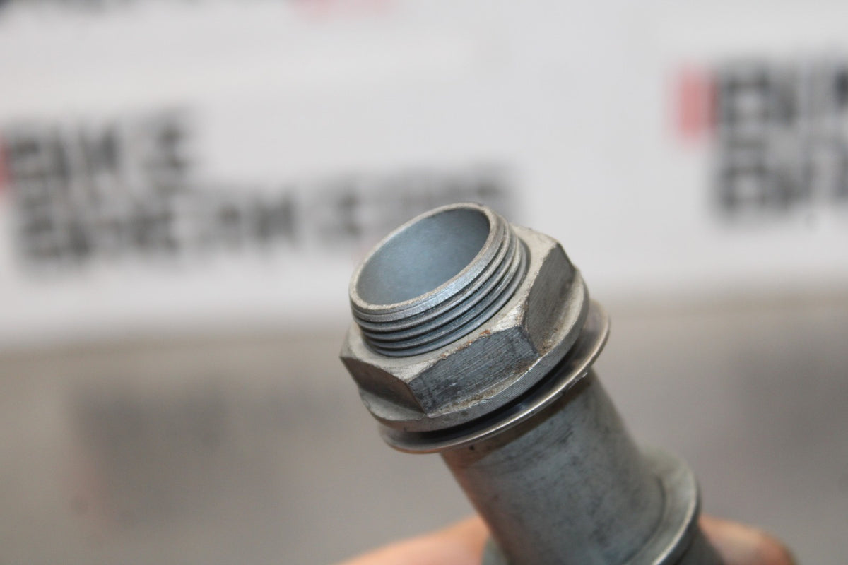 16 APRILIA TUONO V4 1100 FRONT WHEEL RIM AXLE PIVOT BOLT BB905