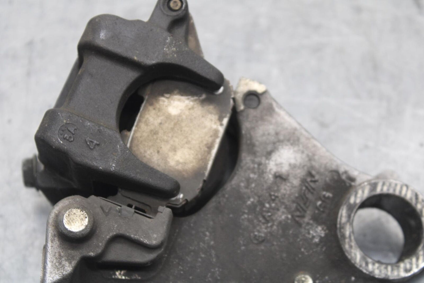 2003 Suzuki SV1000S REAR BACK BRAKE CALIPER W MOUNT BRACKET BB85