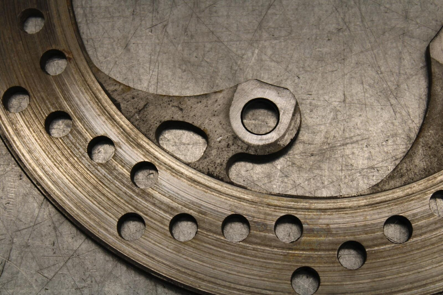 09-16 SUZUKI GSXR1000 REAR ROTOR BACK BRAKE DISC 69211-18G00 BB642