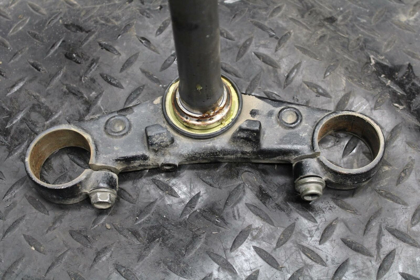 98 HONDA CBR600F3 FRONT FORKS CLAMP LOWER TRIPLE TREE STEM 53219-MAL-G00 BB201