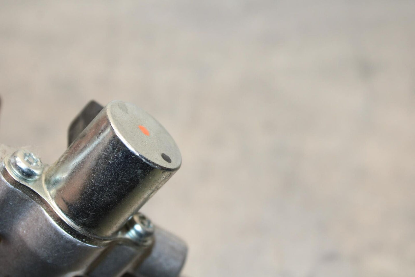 20 SUZUKI GSXR 1000 STEERING DAMPER STABILIZER BB597