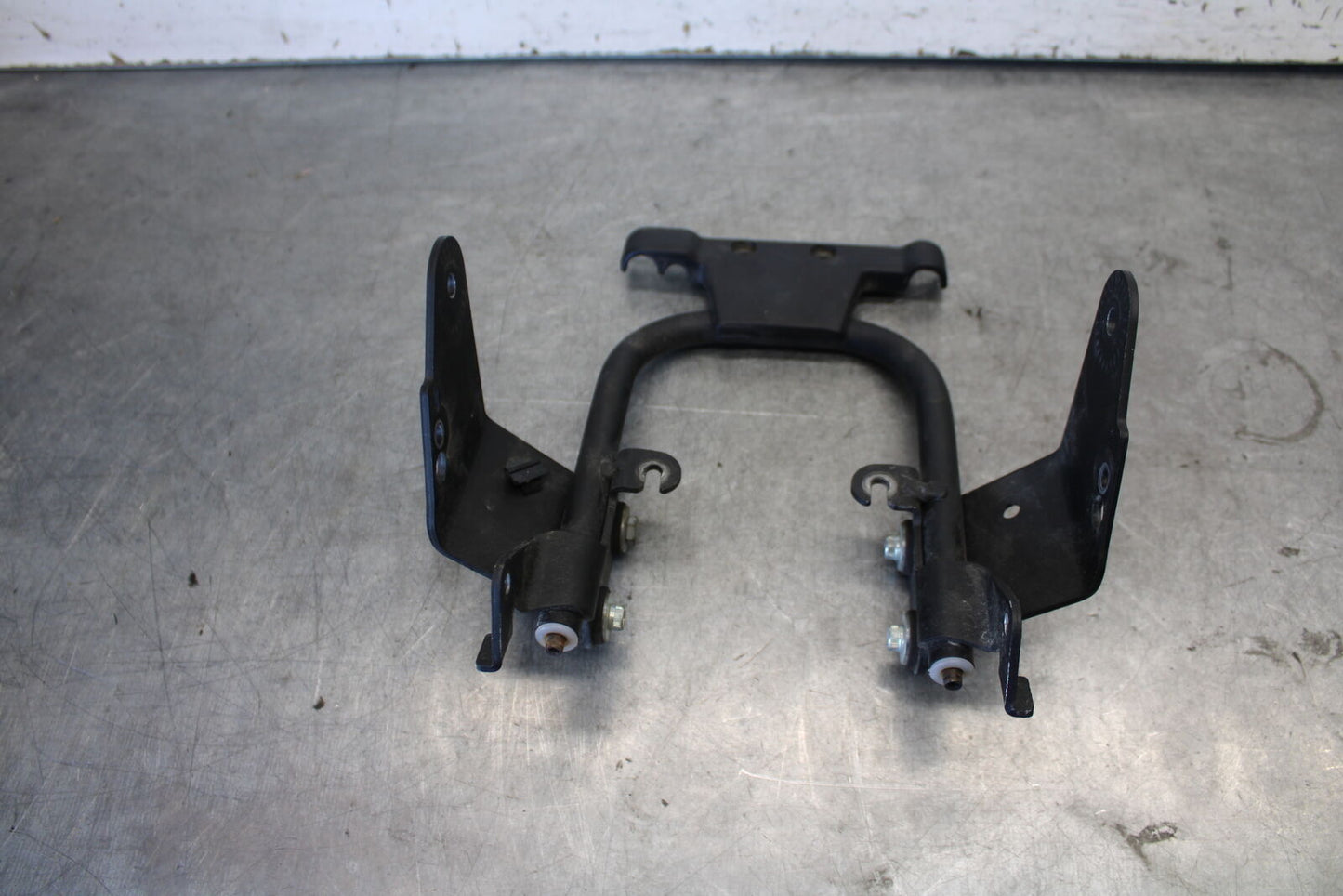 06-07 DUCATI MONSTER 695 REAR BACK TAIL LIGHT MOUNT BRACKET BB674