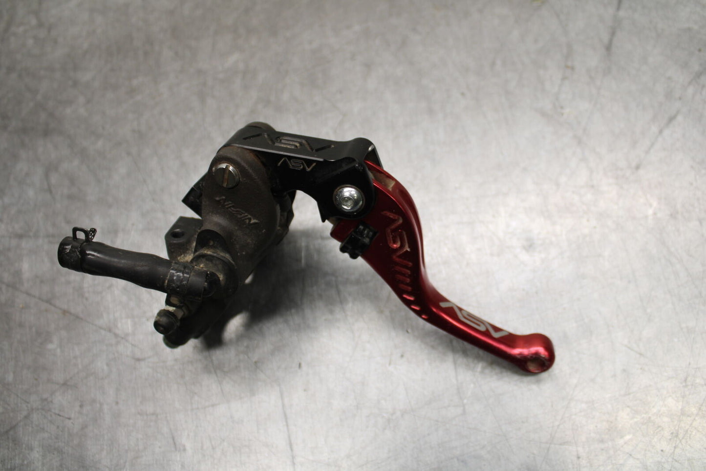 24-25 KAWASAKI NINJA ZX6R FRONT BRAKE MASTER CYLINDER w/ ASV LEVER BB726