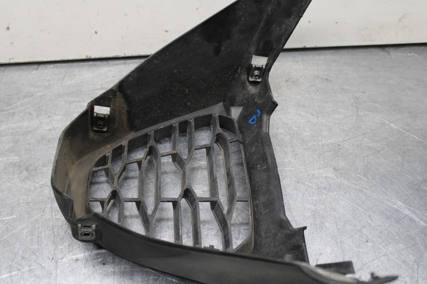 20-23 APRILIA RS660 FRONT LOWER INNER EXHAUST V FAIRING COWL GUARD BB611