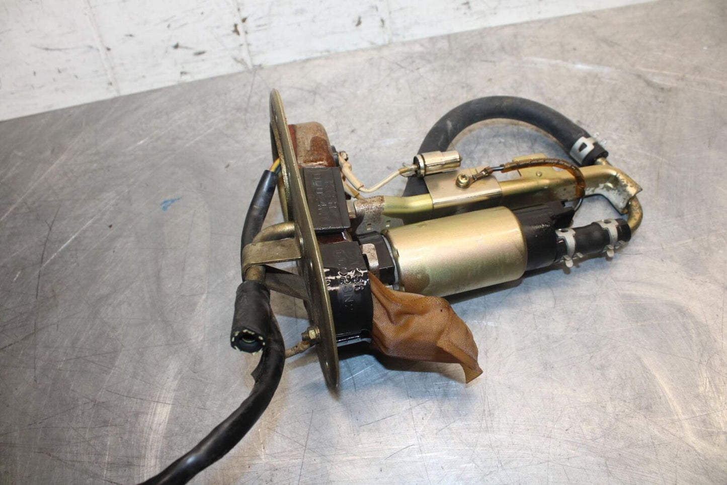 1998 Suzuki TL1000S FUEL PUMP GAS PETROL SENDER UNIT BB508