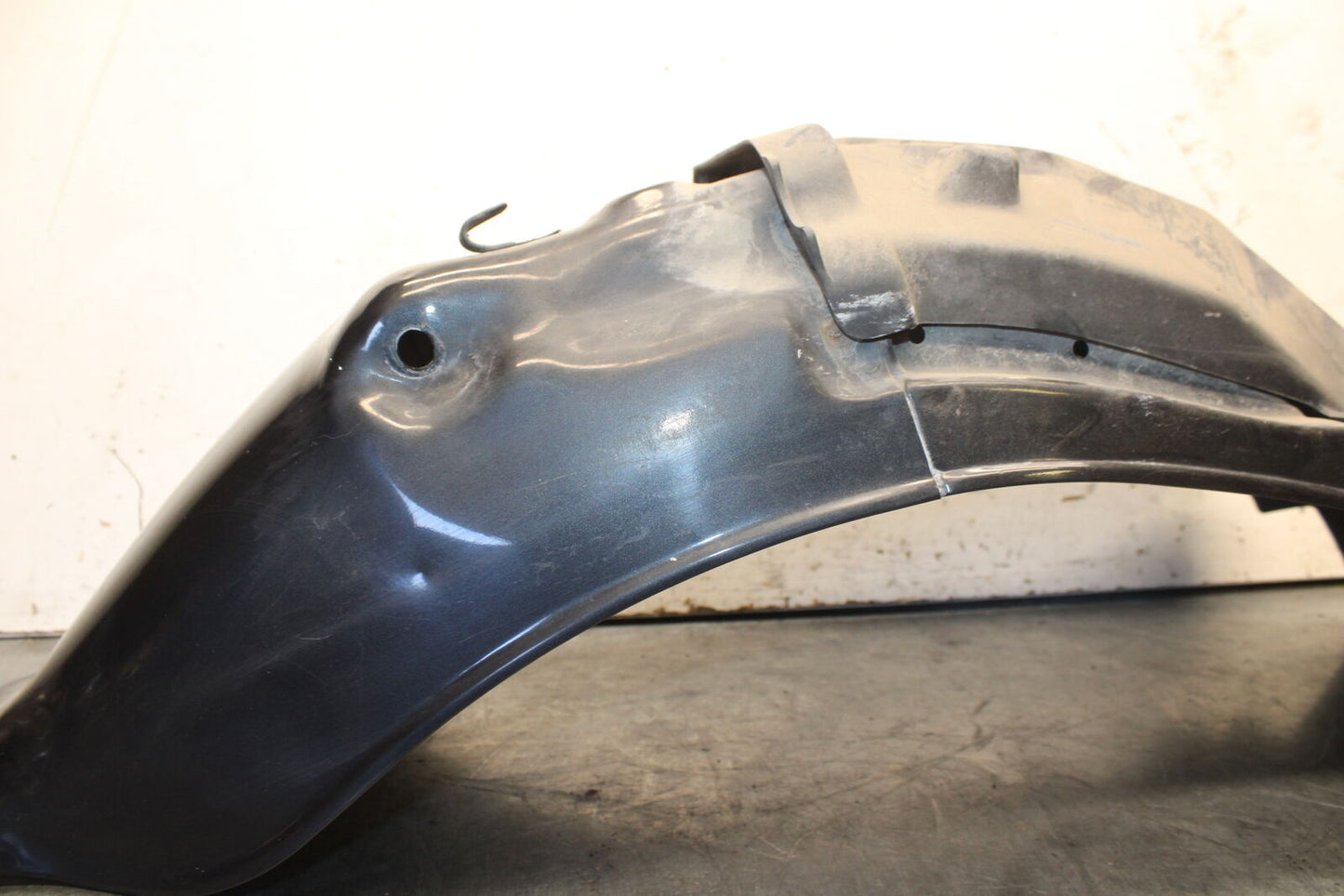 85-86 SUZUKI MADURA 1200 REAR BACK WHEEL FENDER MUD GUARD BB691