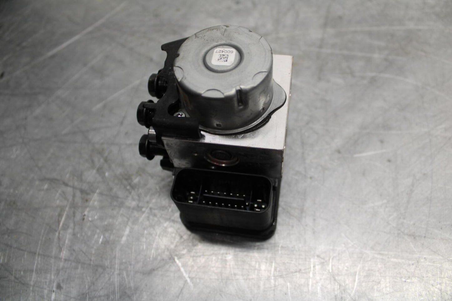 17-21 TRIUMPH STREET TRIPPLE R ABS ABS PUMP UNIT MODULE bb452