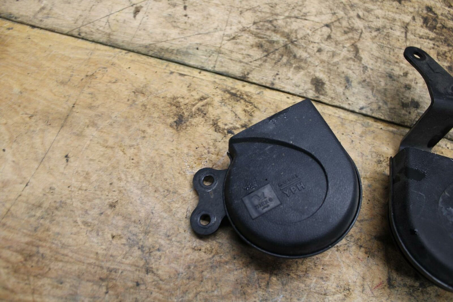 99-03 YAMAHA ROAD STAR XV1600A HORN SIGNAL BB344