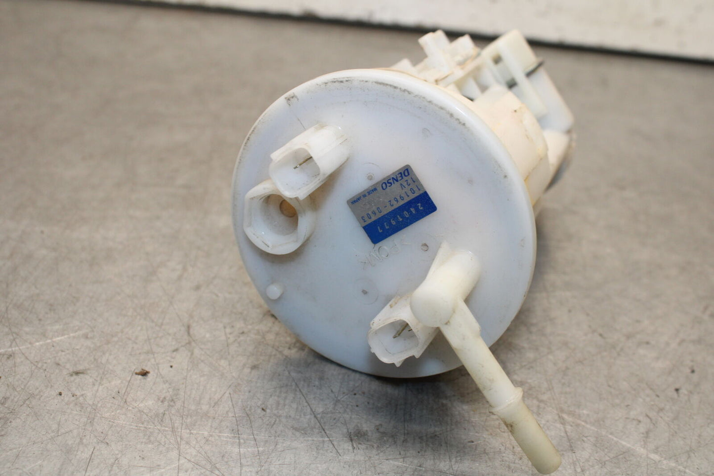 09-11 TRIUMPH DAYTONA 675 FUEL PUMP GAS PETROL SENDER UNIT BB652