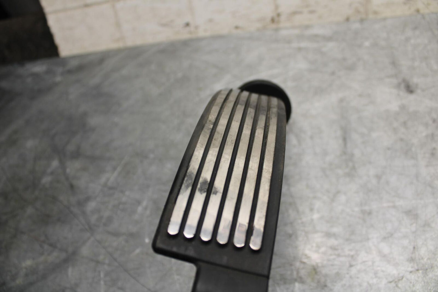 1982 Suzuki GS450L FRONT FORK COVER TRIM BB52