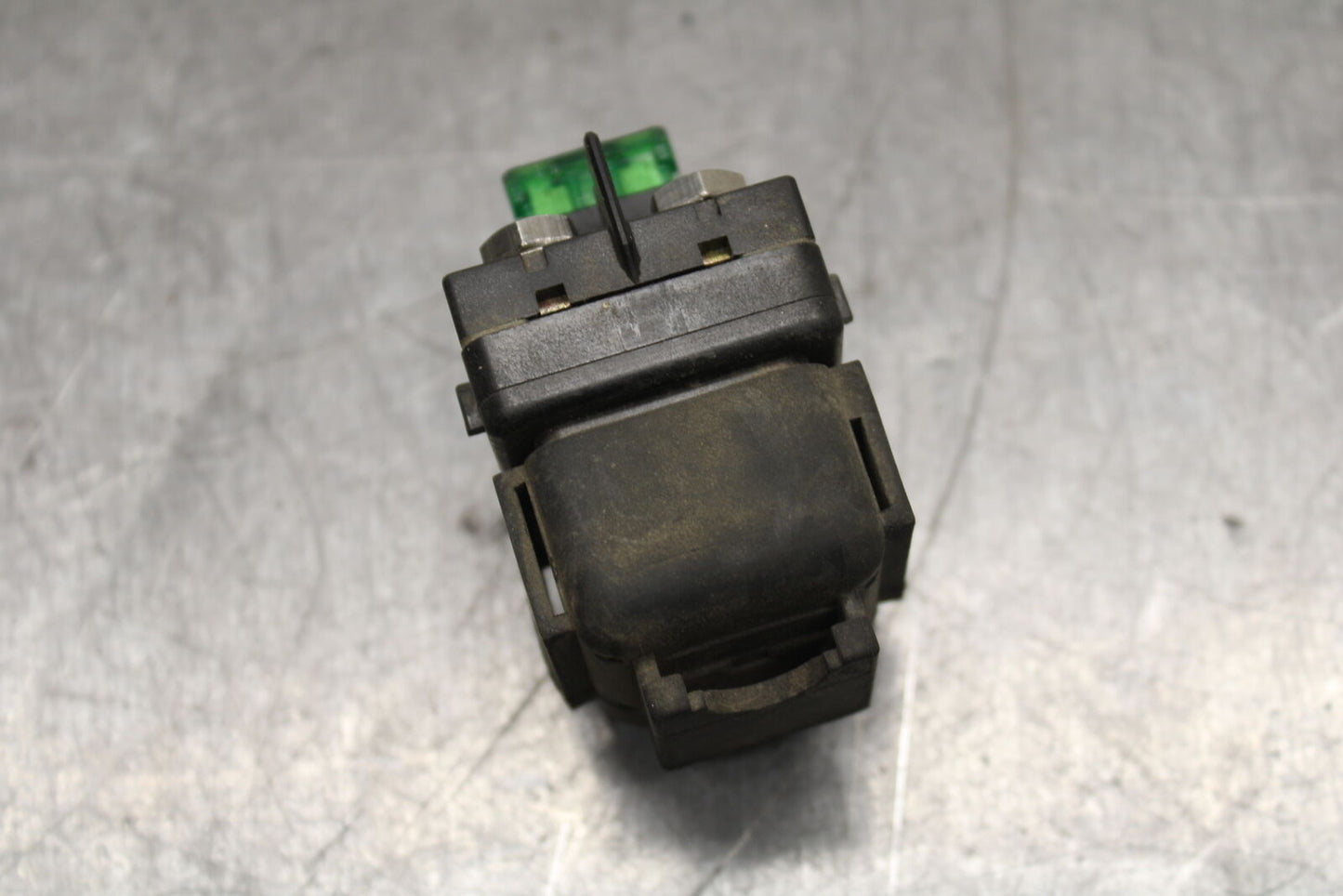 03-04 TRIUMPH DAYTONA 600 ENGINE STARTER RELAY STARTING MOTOR SWITCH BB745
