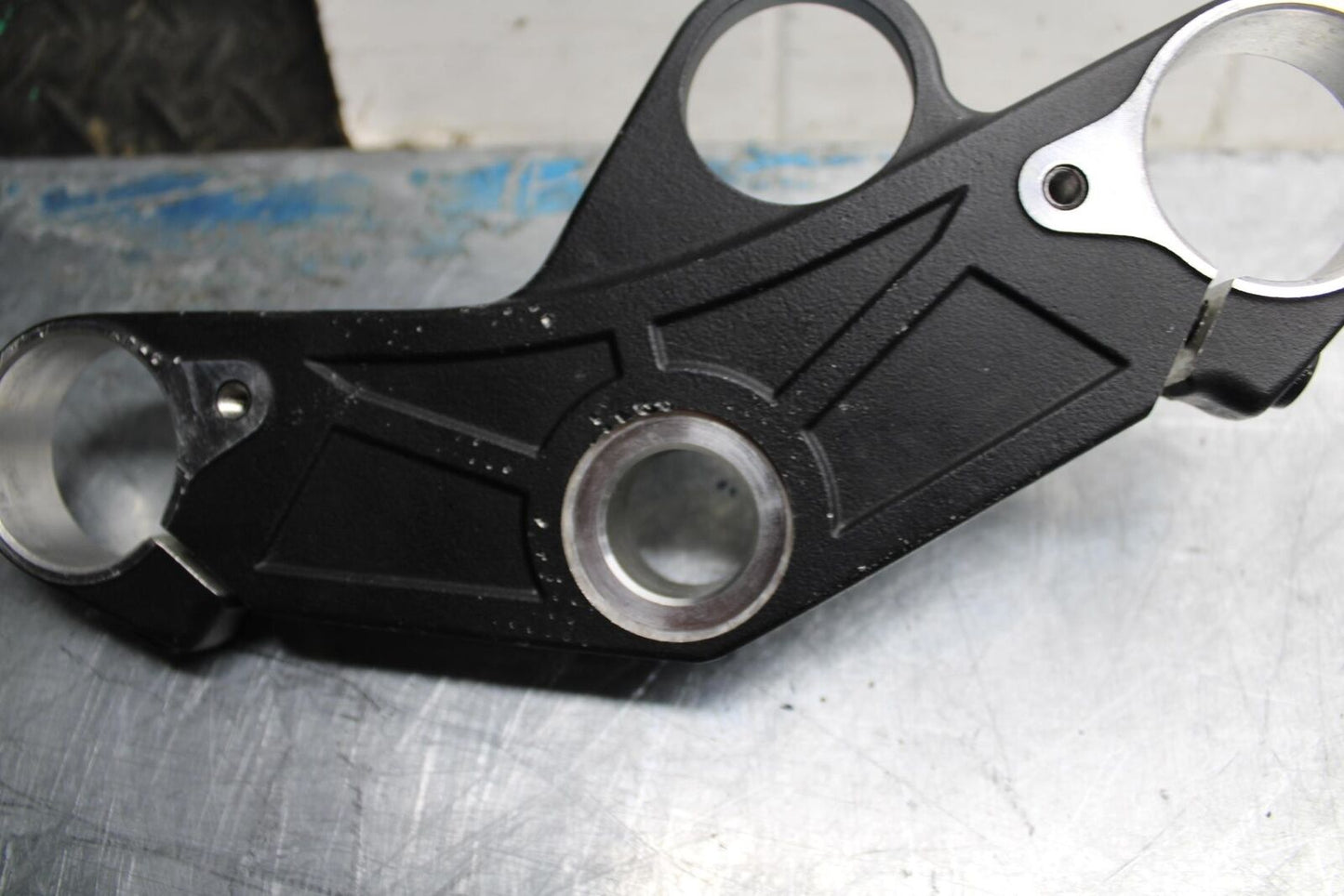 17-18 YAMAHA YZF R3 FORKS UPPER TRIPLE TREE CLAMP BB438
