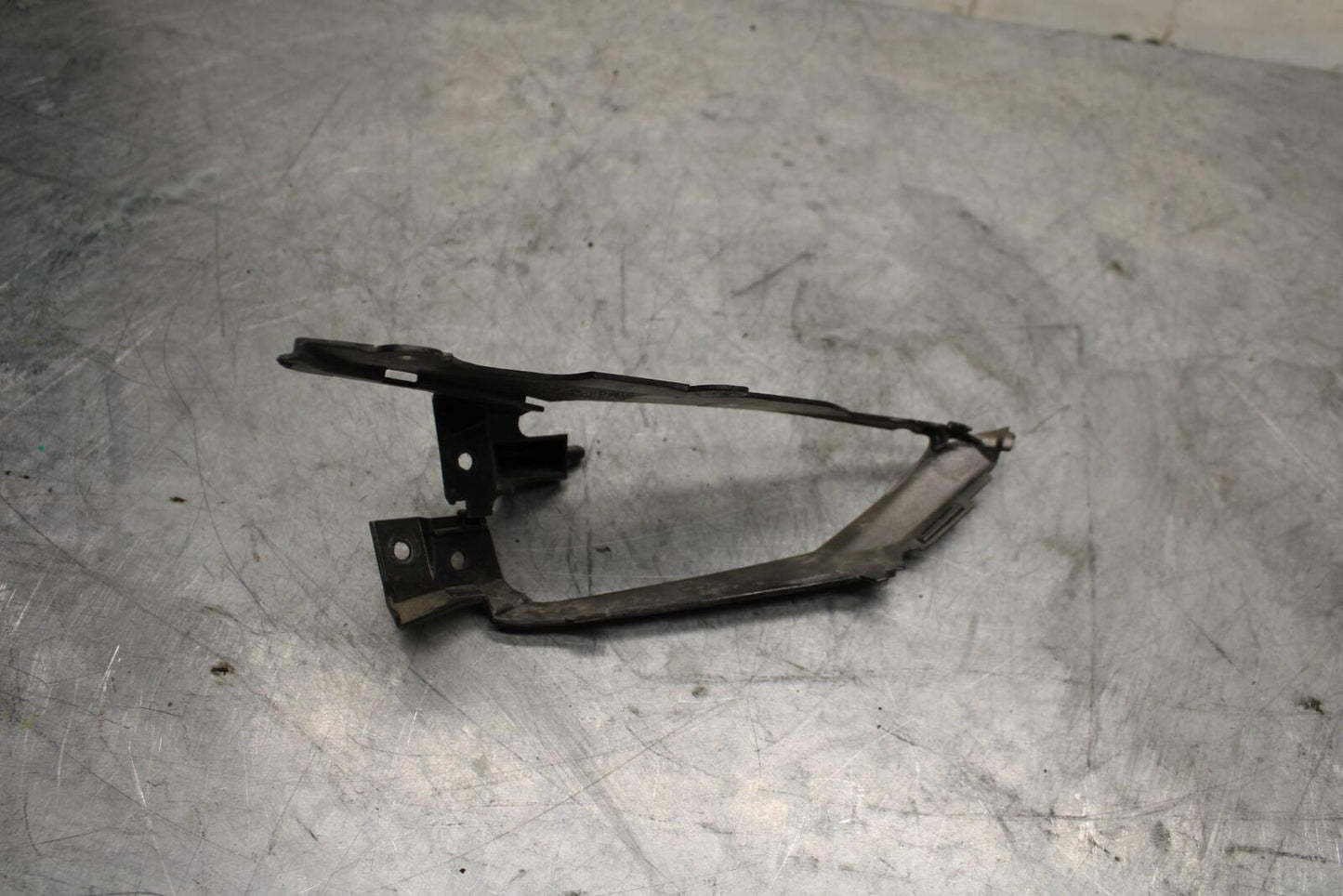 09-16 Suzuki GSXR 1000 Right Tail Brake Light Frame Cover Fairing Trim BB439