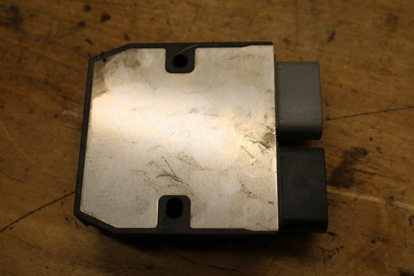 04-05 KAWASAKI NINJA ZX10R RECTIFIER VOLTAGE REGULATOR BB322