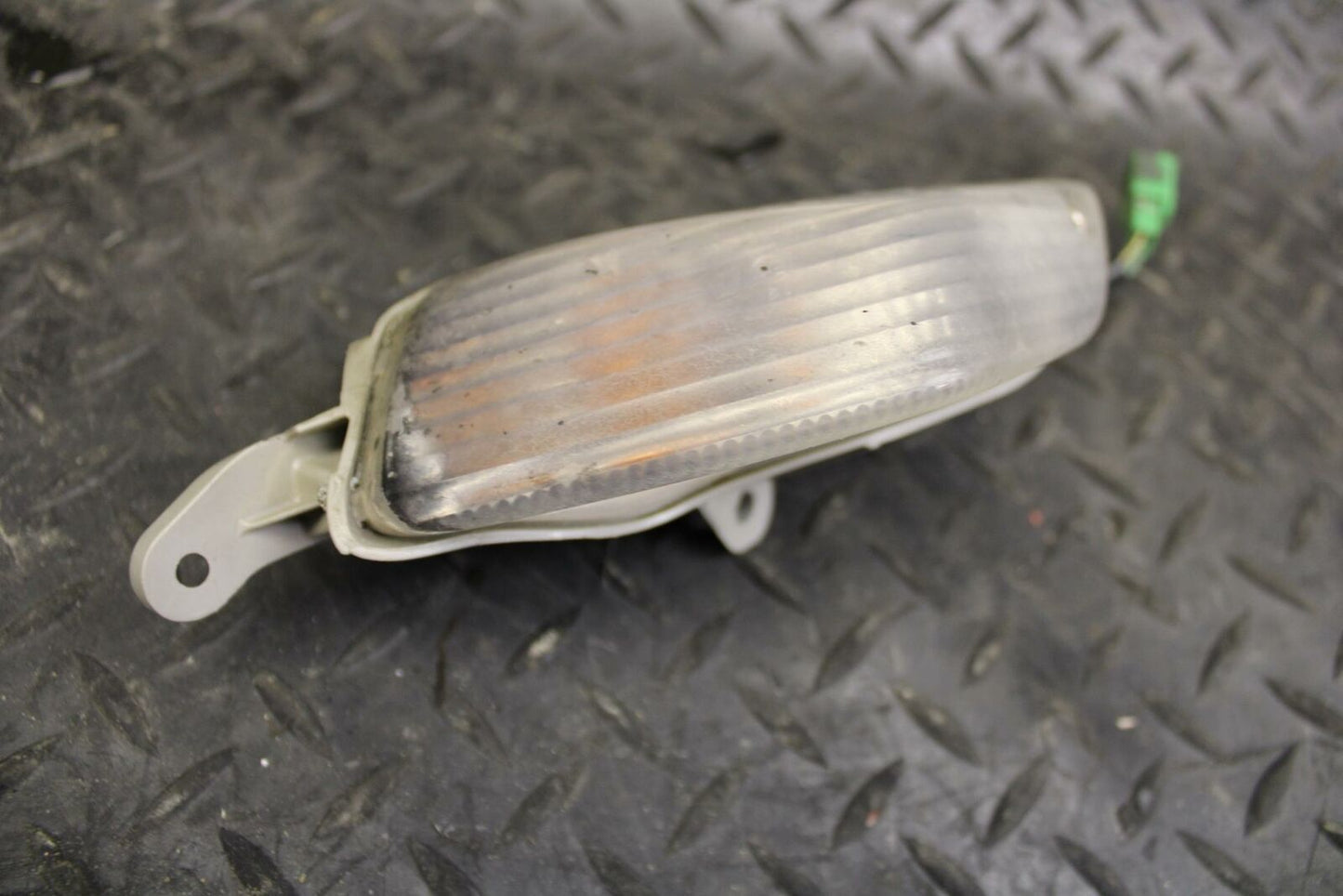 06-07 KAWASAKI NINJA ZX10R LEFT FRONT TURN SIGNAL LIGHT INDICATOR BB186