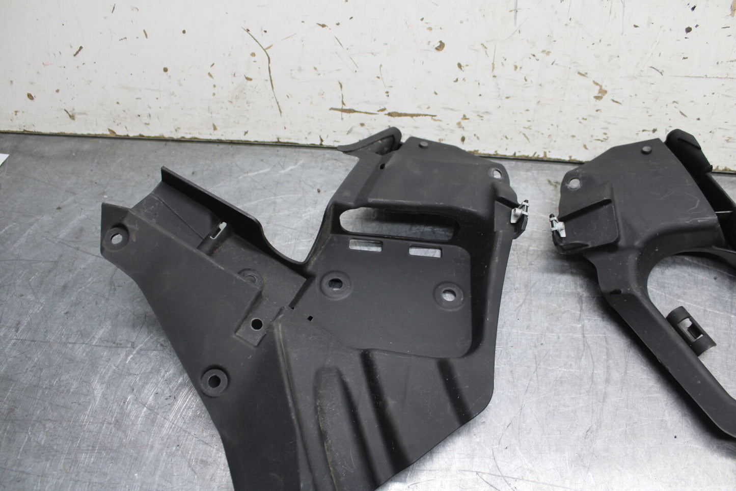 21-24 APRILIA TUONO 660 FACTORY RIGHT LEFT INNER FAIRINGS COWLS PANELS BB733