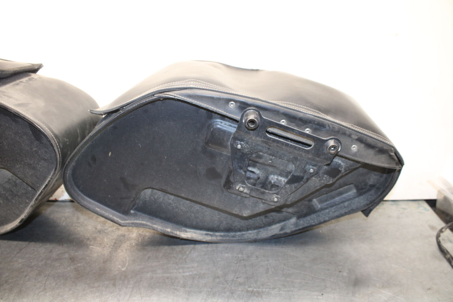 14-16 TRIUMPH AMERICA LT SIDE CARGO LUGGAGE SADDLEBAG BAG COMPARTMENT BB720