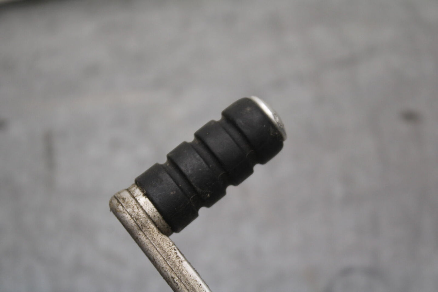 03-04 TRIUMPH DAYTONA 600 SHIFTER PEDAL BB745