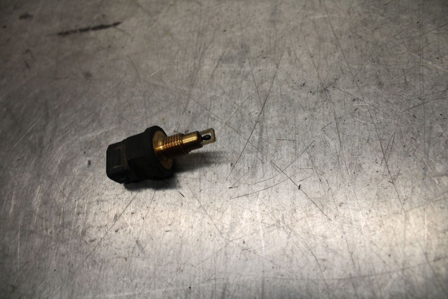 03-04 TRIUMPH DAYTONA 600 AIR BOX SENSOR BB745