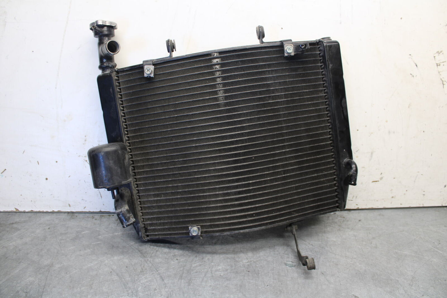 07-08 TRIUMPH DAYTONA 675 ENGINE RADIATOR MOTOR COOLER COOLING RADIATER BB685