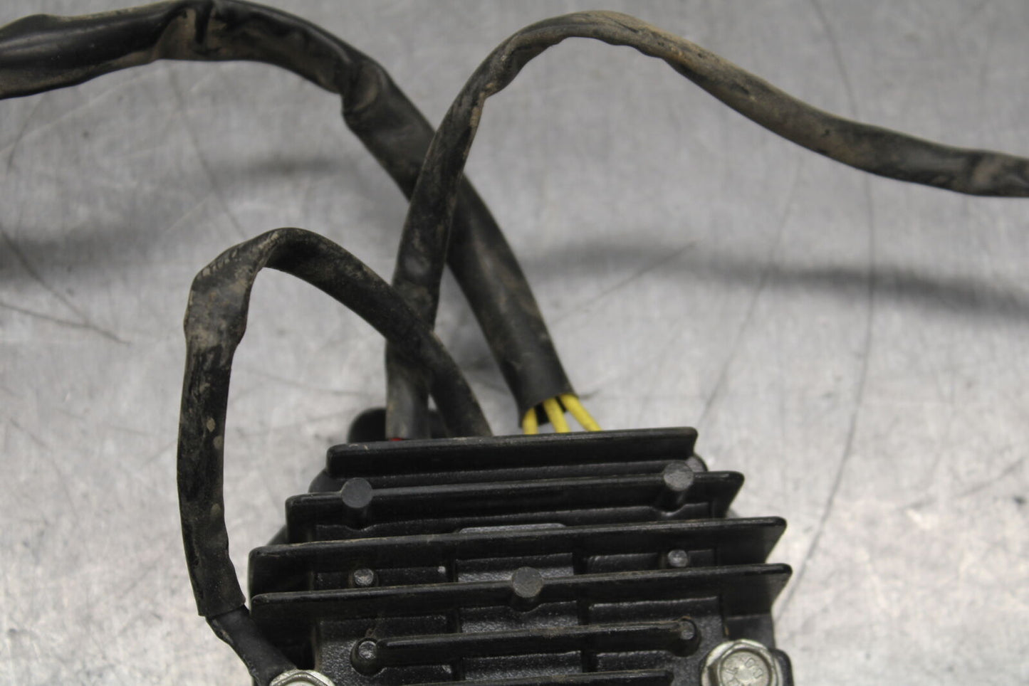13-16 KTM 390 DUKE RECTIFIER VOLTAGE REGULATOR BB748