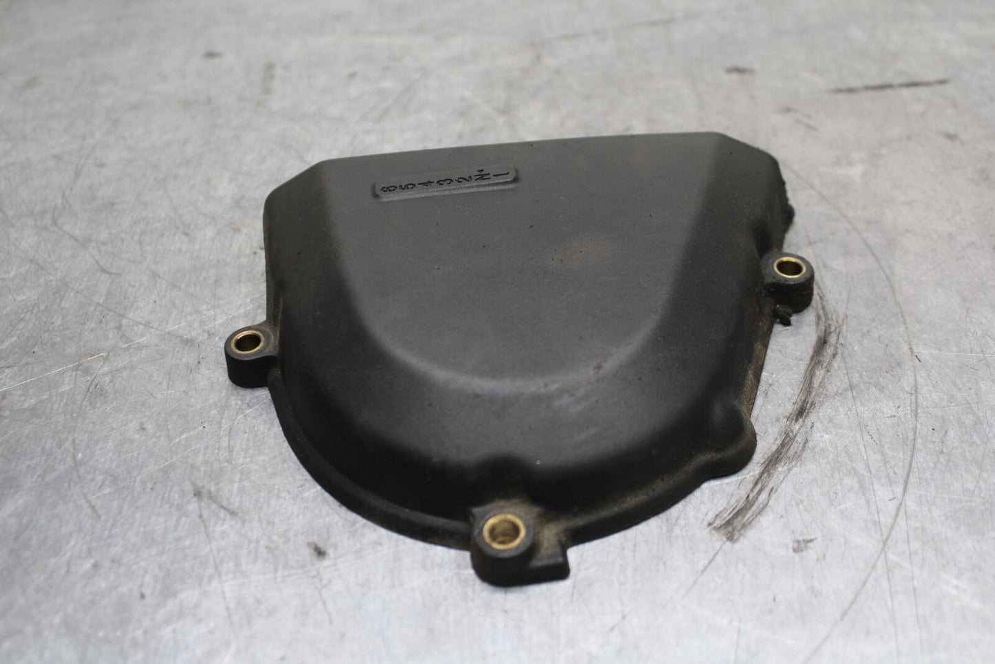 03-04 TRIUMPH DAYTONA 600 ENGINE SPROCKET COVER BB745