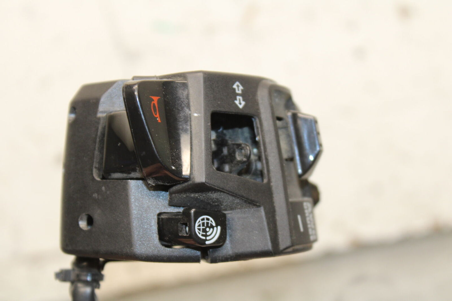 15-19 APRILIA RSV4 RF LEFT CLIP ON HANDLE HORN SIGNALS SWITCH SWITCHES BB611
