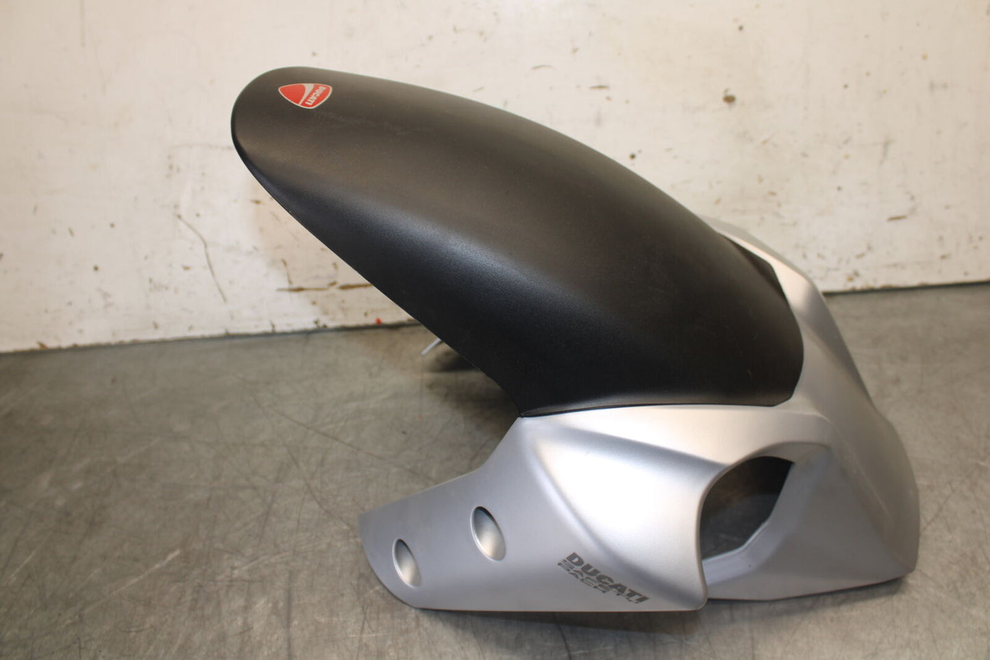 10-12 DUCATI MULTISTRADA 1200 FRONT WHEEL FENDER COWL FAIRING BB705