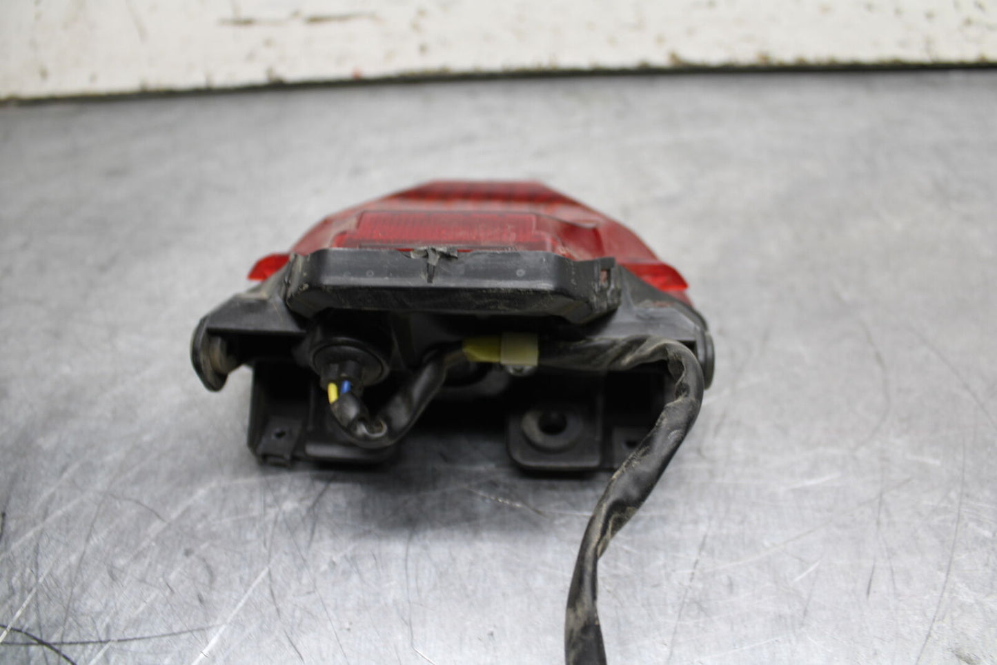 19-24 YAMAHA R3 REAR TAIL TAILLIGHT BACK BRAKE LIGHT BB736