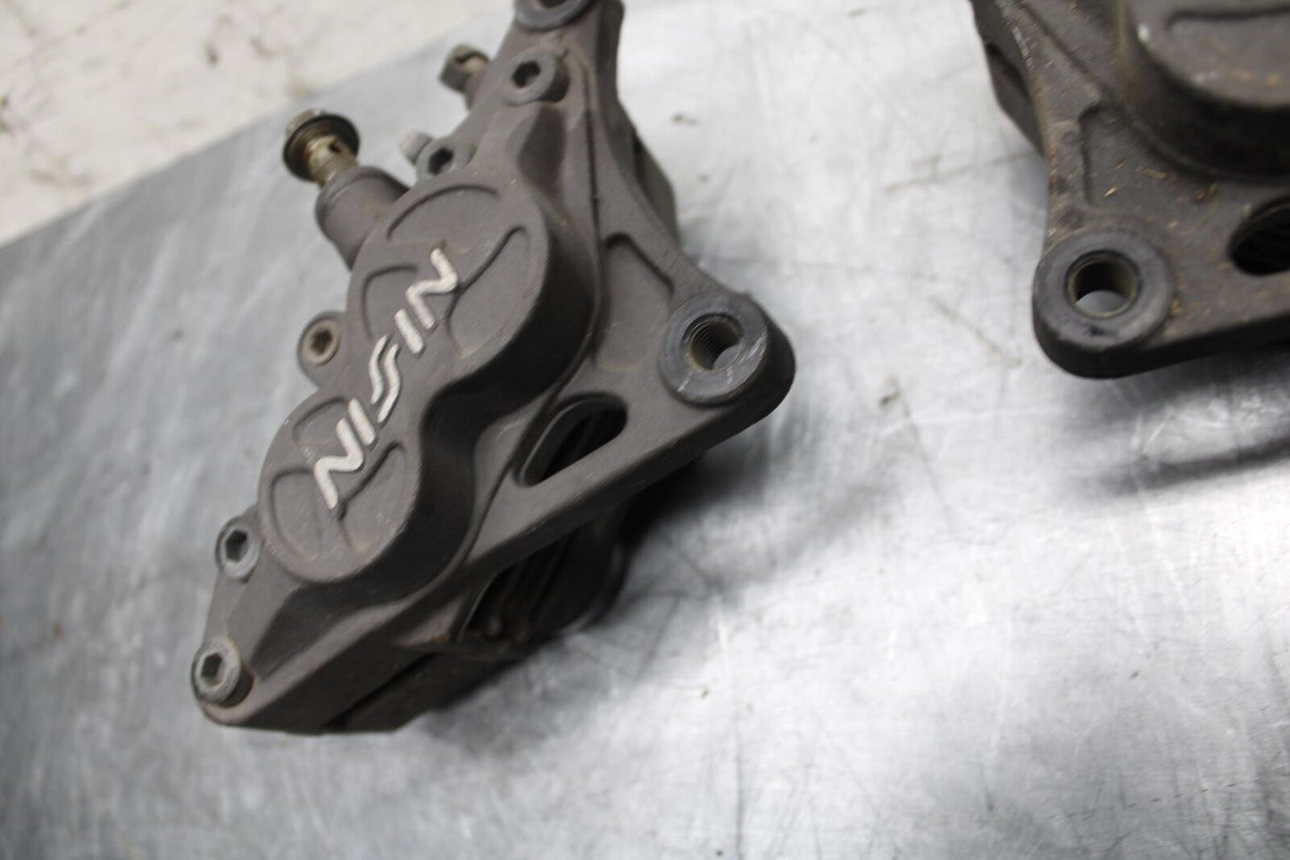 91-92 SUZUKI GSXR750 M RIGHT LEFT FRONT BRAKE CALIPER SET PAIR CALIPERS BB493